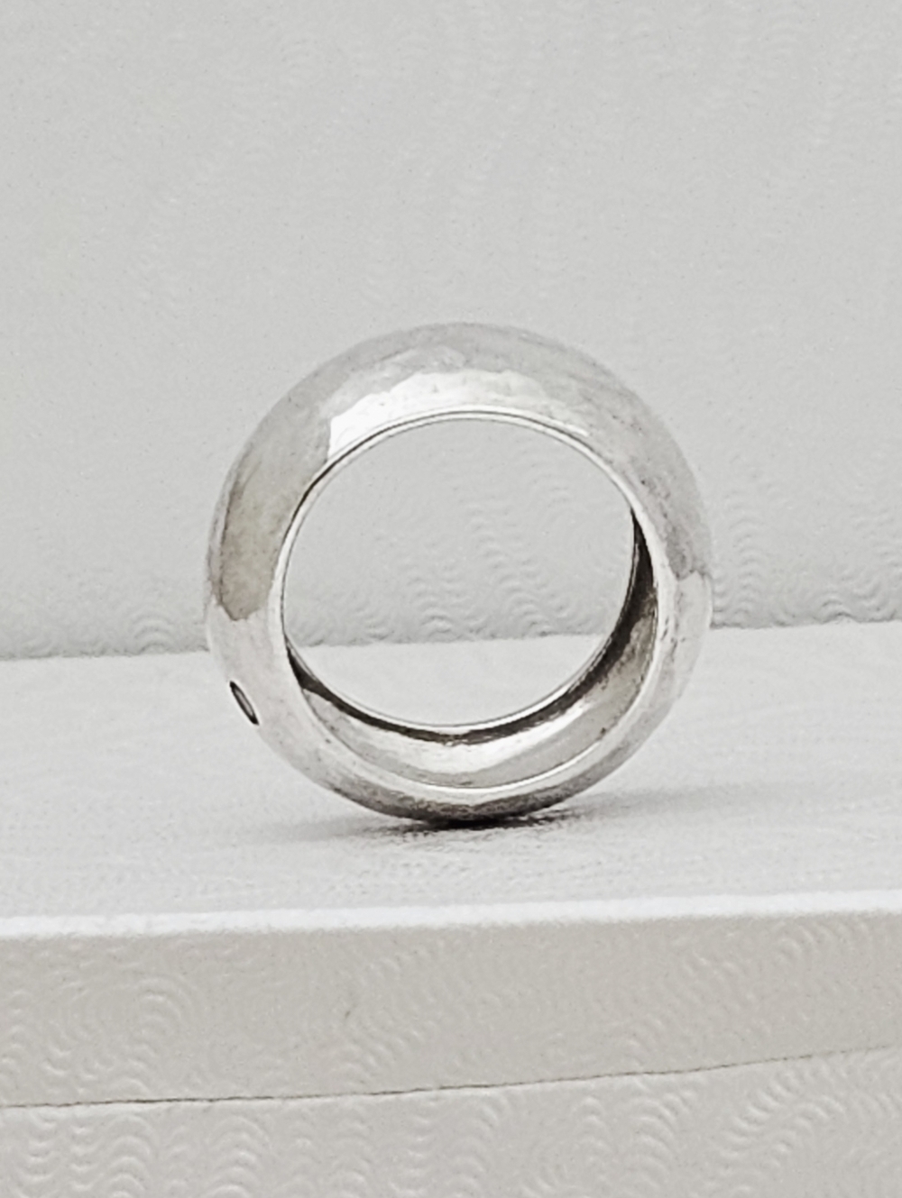 Silpada Sterling Silver CZ 'Bright Spot' Wide Band Cigar Ring Size 7.5 R2934 - Picture 9 of 14